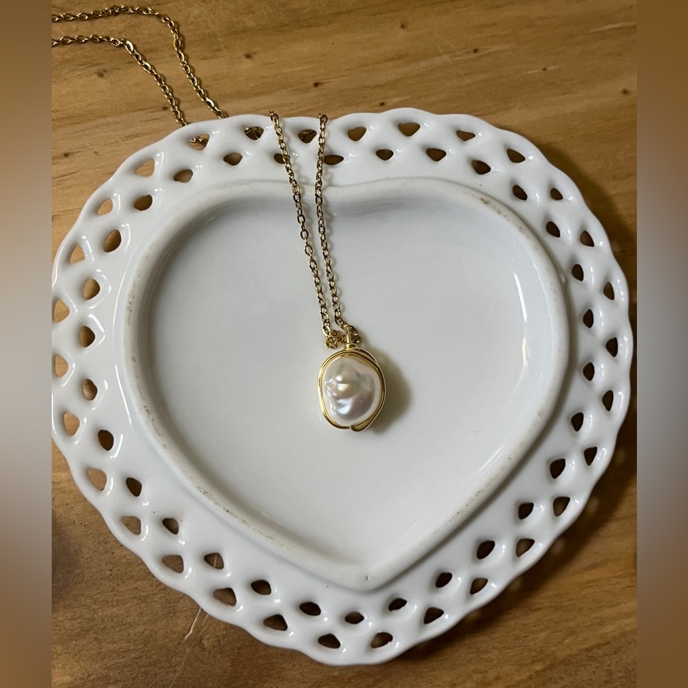 Genuine Pearl Pendant Necklace Gold Wire Wrapped 18k Gold Plated Stainless Steel